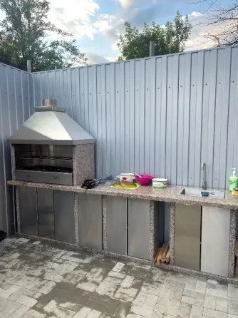 Сдаем дом с бассейном в центре Макеевки посуточно Макеевка