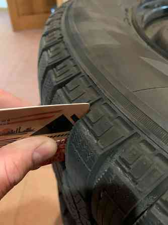 Резина с дисками 235 65 17 Pirelli ice zero Донецк