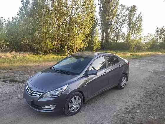 Hyundai Solaris 2016 Зугрэс