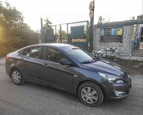 Hyundai Solaris 2016 Зугрэс