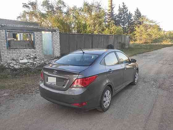 Hyundai Solaris 2016 Зугрэс