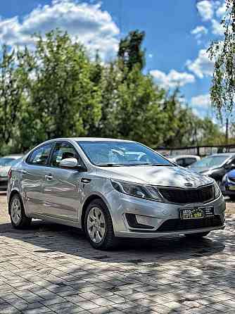 Продаю Kia Rio автомат Макеевка