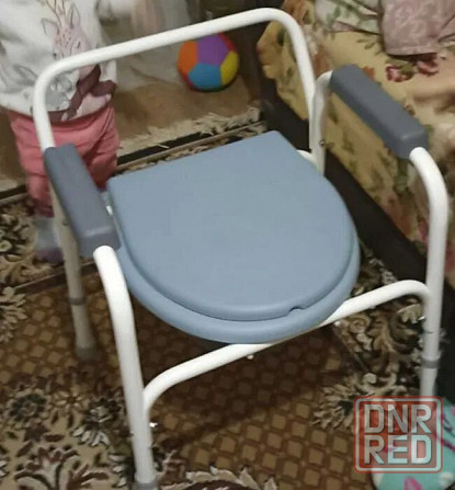 Инвалидные коляски б/у и новые лёгкие 9т/ Ходунки сидением 3.500 р/трости на 3х и 4х ножках по 1200 Донецк - изображение 4