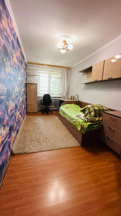 Продам 2 комнатную квартиру г. Макеевка, пгт Ханженково (ориентир автостанция) Макеевка