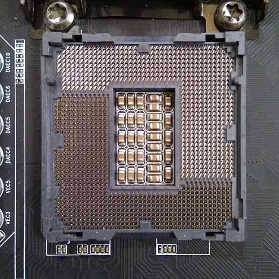 Gigabyte GA-Z77X-UD3H (Intel Z77) Socket 1155 - Топовая плата - Обмен на 160шт нерабочих планок озу Донецк