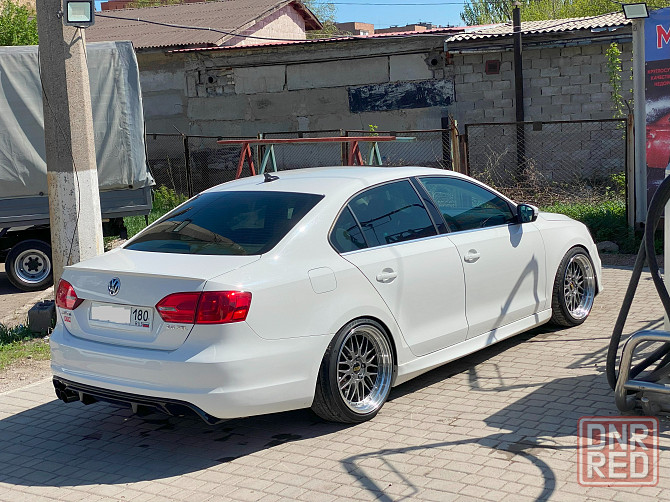 Volkswagen Jetta 6 2.5 Автомат Донецк - изображение 2