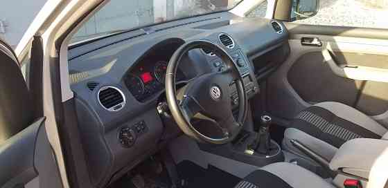 volkswagen caddy maxi 2.0 tdi с устройством для перевозки инвалилов колясочников. Донецк