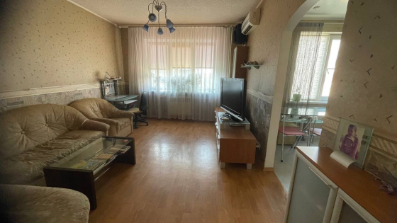 Продажа 3 комн. квартиры, Червоногвардейский р-он, м-н Калининский Макеевка