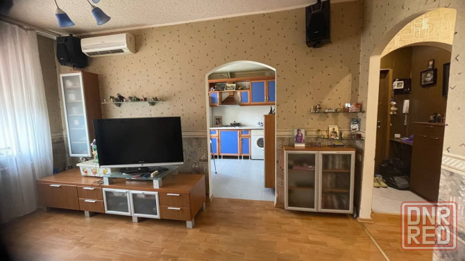 Продажа 3 комн. квартиры, Червоногвардейский р-он, м-н Калининский Макеевка - изображение 1