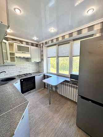 Продажа 3 ком. квартиры по ул. Речной в Ленинском р-не г. Донецка (ор-р 37 школа) Донецк