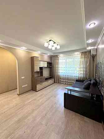 Продажа 3 ком. квартиры по ул. Речной в Ленинском р-не г. Донецка (ор-р 37 школа) Донецк