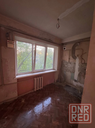 Продажа 3 комн. квартиры, кв-л Комсомольский Макеевка - изображение 8