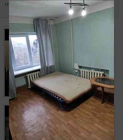 Продаётся 2ком кв б Школьный Донецк