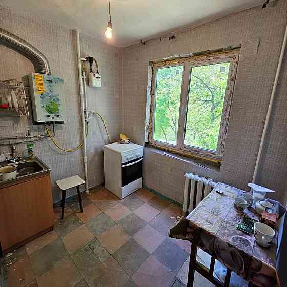 Продаётся 3-х к. кв., бул. Школьный, рядом Крытый рынок, лицей 5 Донецк