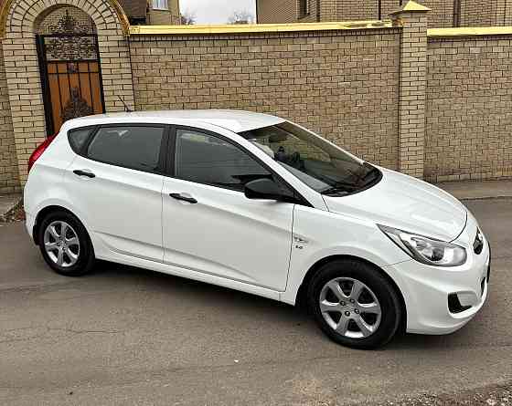 HYUNDAI SOLARIS Донецк