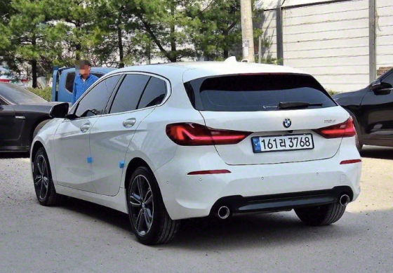 BMW 1 Series (F40) 118d Sports 2.0 Донецк