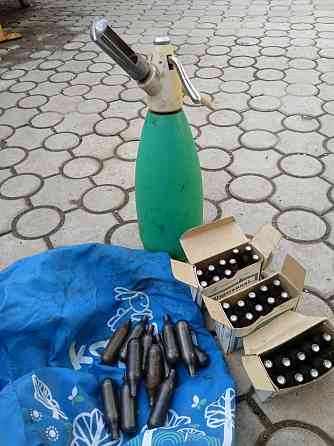 Сифон бытовой и баллончики . Макеевка