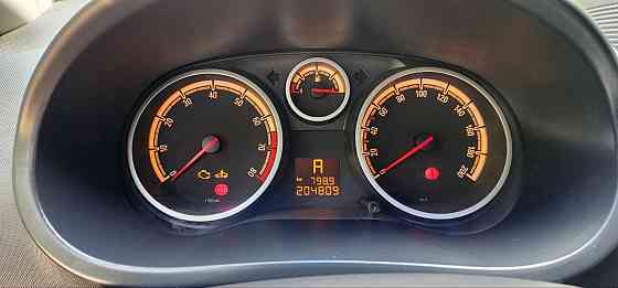 Продаётся автомобиль, Opel Corsa D Донецк