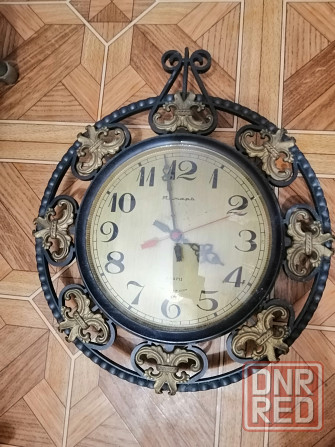Продам часы настенные янтарь ссср кварц Донецк - изображение 4