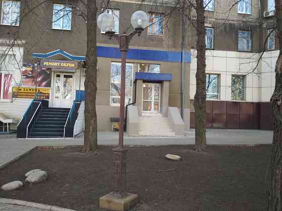Сдам фасадное помещение в центре 80 м Донецк