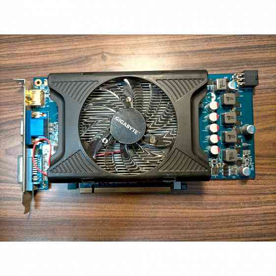 Видеокарта GIGABYTE GV-N98TGR-512I GeForce 9800 GT 512 Мб 256 бит Донецк