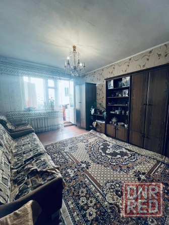 Продажа 2 комн. квартиры, м-н Зелёный Макеевка - изображение 2