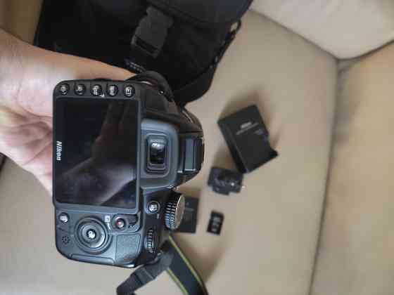 Зеркалка Nikon d3100 Донецк