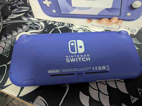 Продаю Nintendo switch lite Макеевка