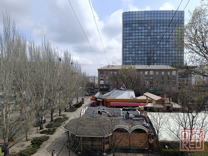 Продам 3х ком. квартиру 4/5, 77 м2. Бульвар Пушкина. Ворошиловский район. Донецк - изображение 1