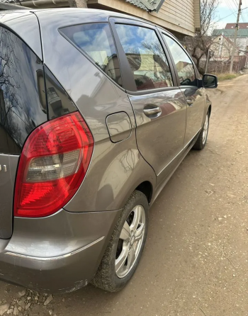 Mercedes-Benz A-класс 2.0 CVT, 2010, 300 000 км Донецк