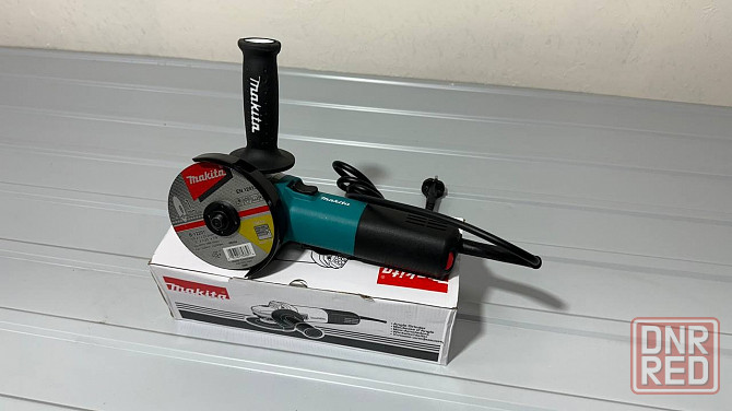 Угловая шлифмашина ушм (болгарка) Makita 9558 Донецк - изображение 1