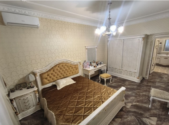 Крупногабаритная квартира (112 м 2) в Ворошиловском р-не Донецк