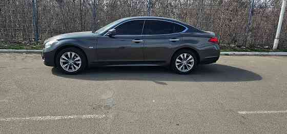 Infiniti M25 Донецк