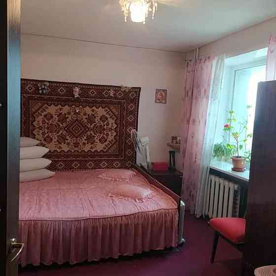 Продам 4- ком кв-ру 88 м кв. на ул.Артема ор-р Детский мир Донецк