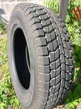 Продам зимнюю резину Donlop Grandtrek SJ8 225/65 R17 101QDonlop Grandtrek SJ8 225/65 R17 101Q Донецк