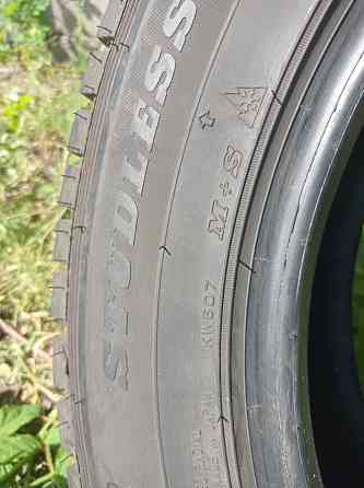Продам зимнюю резину Donlop Grandtrek SJ8 225/65 R17 101QDonlop Grandtrek SJ8 225/65 R17 101Q Донецк