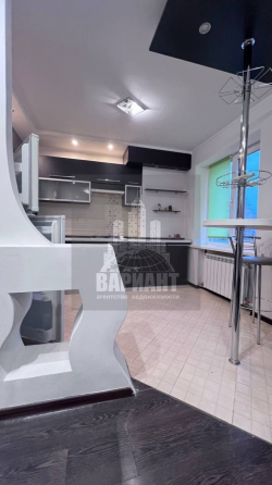 Продажа 2 комн. квартиры, Червоногвардейский р-он, ул. Чубаря Макеевка