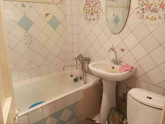 Продам двух комнатную квартиру Донецк