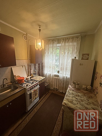 Продам 1-а комнатную квартиру на Гвардейке, Военкомат ( ор-р магазин Пирамида) Макеевка - изображение 1