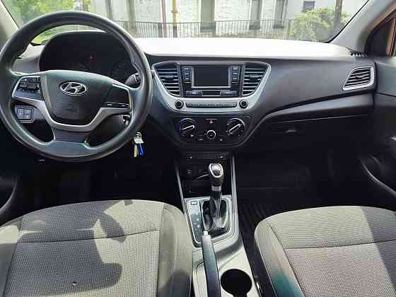 Продам Hyundai Solaris Донецк