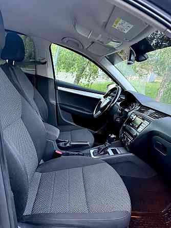 Skoda Octavia A7 1.6 MPI 110л.с коробка автомат хорошее состояние Донецк