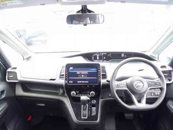 Nissan Serena 2.0 Донецк