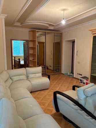 Продам трёхкомнатную квартиру Донецк