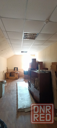 Продам отдельно стоящие здание 400 м³ в Калининском р-не. Два заезда. Два уровня. Гараж. Газ. Донецк - изображение 5