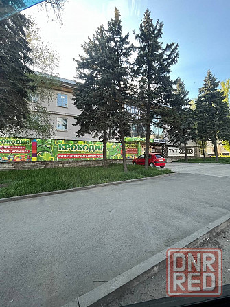 Продается магазин в Макеевке на улице Ленина. Площадь : Первый этаж 400кв.м. Нулевой этаж 400 кв.м. Макеевка - изображение 1