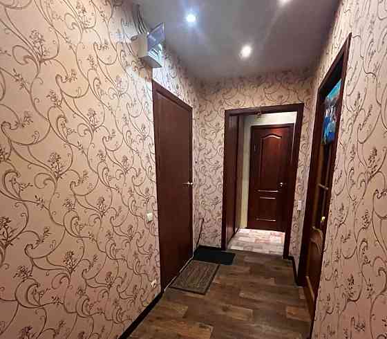 Продам 2-х ком. квартиру, 2/9 эт., 52 м.кв. - Макеевка, квл Шахтерский Макеевка