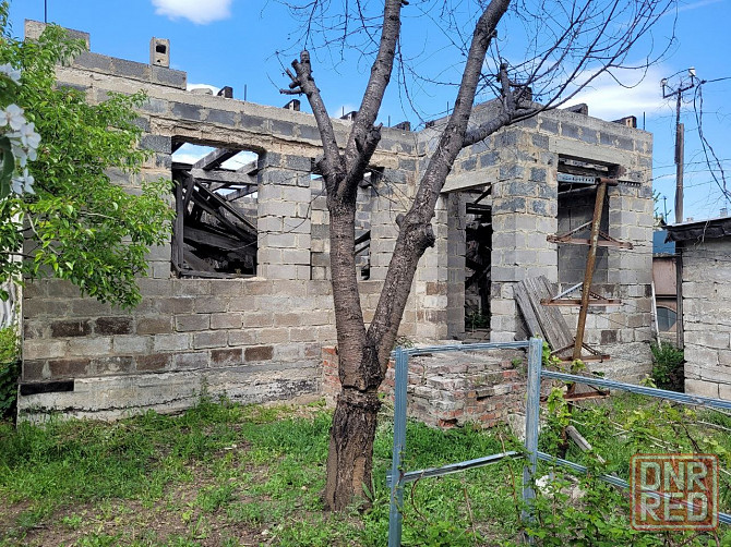Продам недостроенный дом в районе Стройдетали, коробка 9х11, шлакоблок, вода, газ подведены, 3,5 сот Донецк - изображение 2