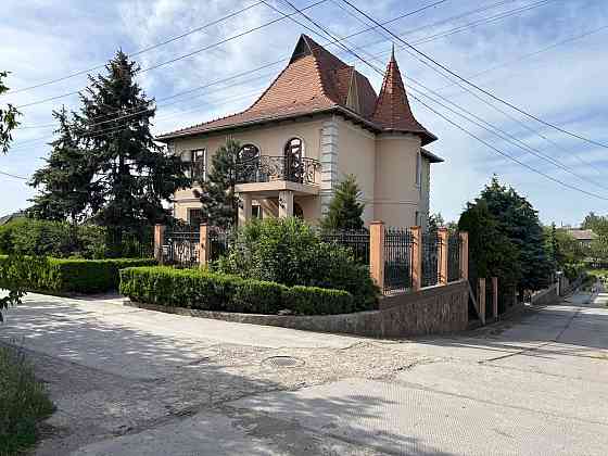 Продаётся дом 500 кв.м. Мариуполь