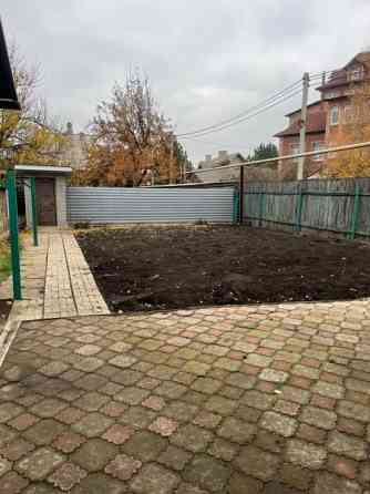 Продаётся уютный четырехкомнатный дом в Петровском районе, ул.Железноводская. Дом общей площадью 10 Донецк