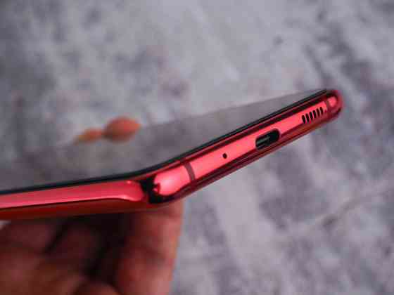 Samsung s20 FE Макеевка